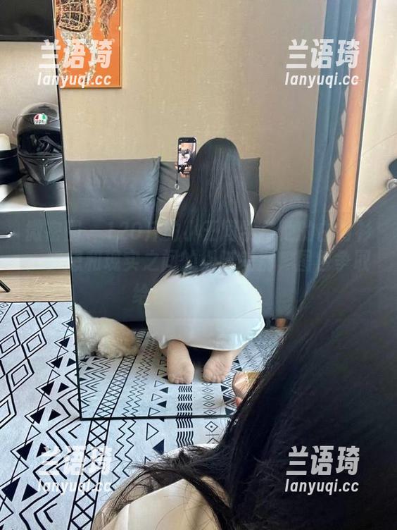 微密圈 - 120斤的小王同学与他的白衬衫：梦想和现实之间的细腻差别，图包争取给你无数灵感。