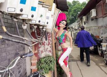 AISS爱丝(黄金版) – 索菲和她的写真：长腿妹纸，走到哪儿都能撩到