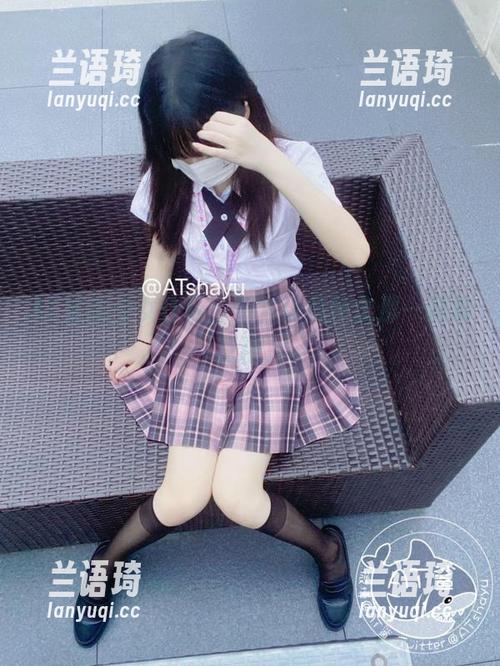 AT鲨 AT鲨的少女作品,偶尔让我怀念那一颗棉花糖。