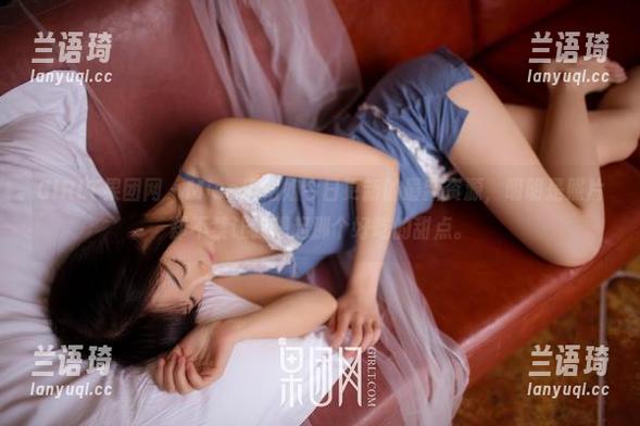 GIRLT果团网 - Miss琪姐姐今日更新的最新资源，明明是照片却不禁让我想起那个好吃的甜点。