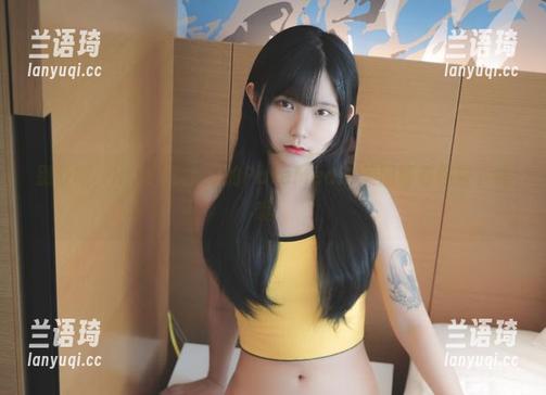 别眨眼，Hizzy(히지)的PureMedia美图等着你来下载哦！