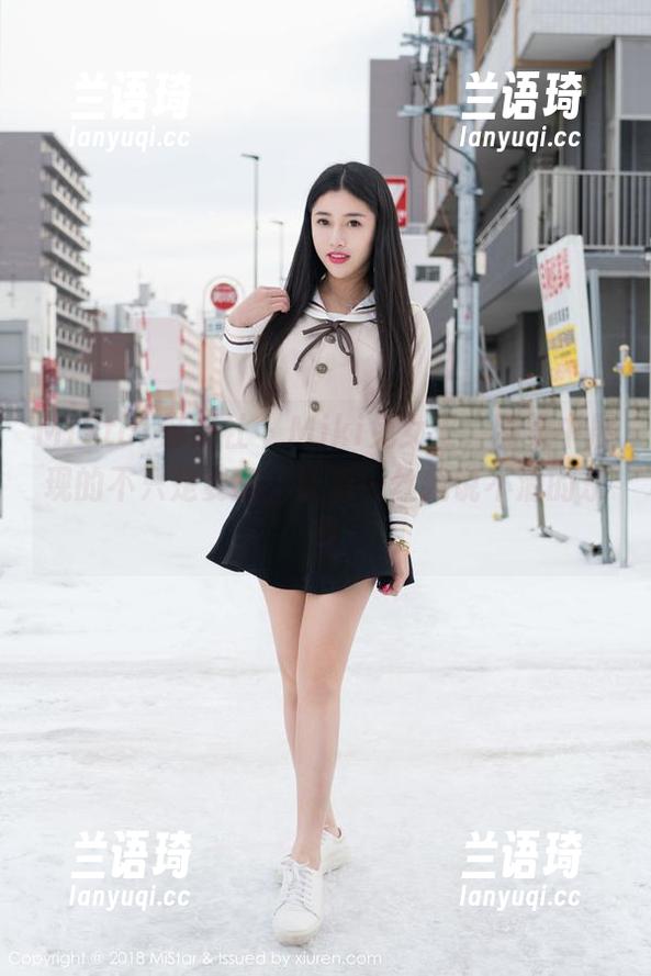 MiStar魅妍社 - Miki兔女王，图集中展现的不只是姿态，还有一丝我说不清的东西