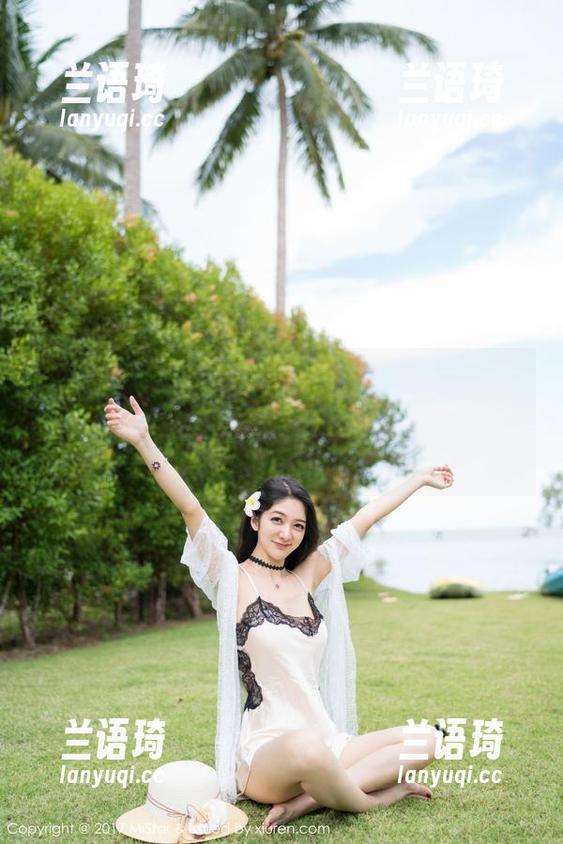 MiStar魅妍社 - 来了！夏依依脚步声不断，持续更新美足写真精选让你眼前一亮！