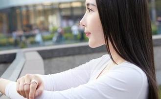 MiiTao蜜桃社 – 睡衣只给达人，谢芷馨Sindy的写真拍得真够“毒”的。