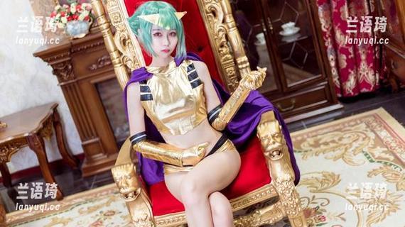 Momoko葵葵的办公室合集：实力兼备，把工作搬到拍照那一刻！