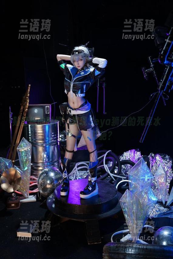 贴壁纸的时候，发现Seya狮砸的死库水效果更出奇葩？