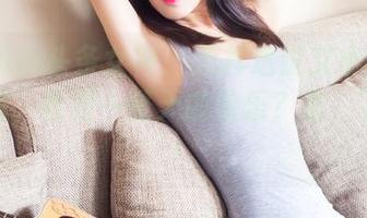 TouTiao头条女神 – 怎样透过艾小青的日常套图，收获一整天的快乐？来，下载吧！