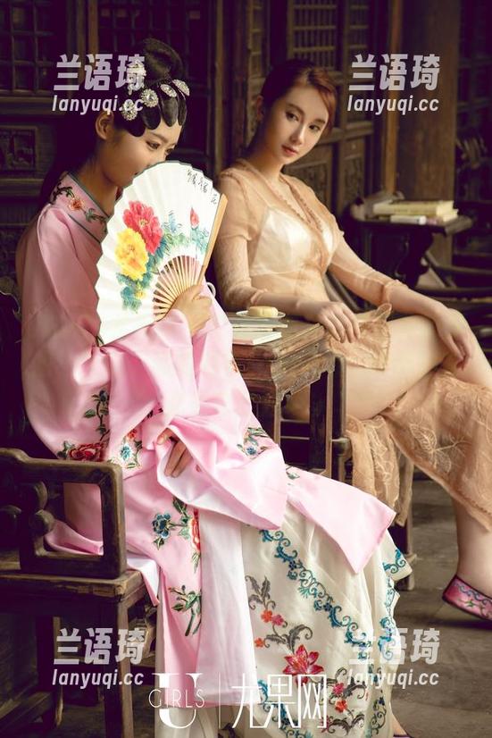 UGirls尤果网 - 你有没有见过李莉莉的原图，天真无邪的网袜fashion。缎带都未必是它的对手。