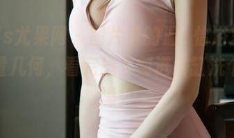 UGirls尤果网 – 图片里的温鈊怡浴室，在线流量几何，看完想立刻进浴缸洗个热水澡！