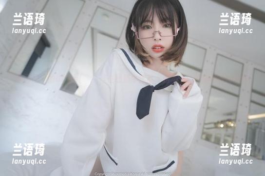 不可思议的Uhye(이유혜)在线奶牛作品，是不是牛的眼神在呼唤我？