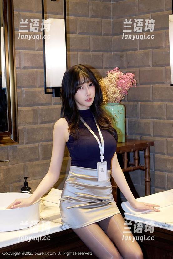 Xiuren秀人网 - 连衣裙全集：周美美alicia，你这不是诱惑是什么？