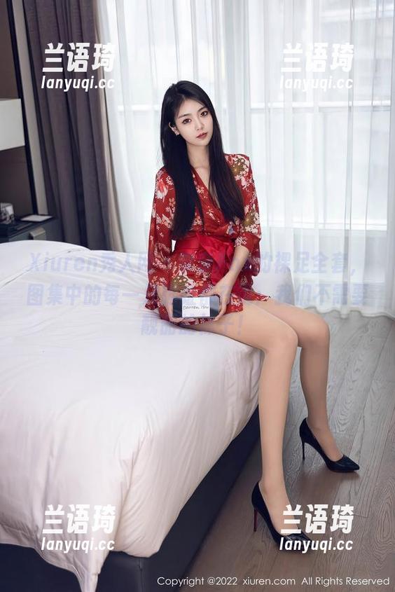 Xiuren秀人网 - 奈奈Fox的裸足全套，图集中的每一只脚趾都在说：我们不需要靓丽的袜子！