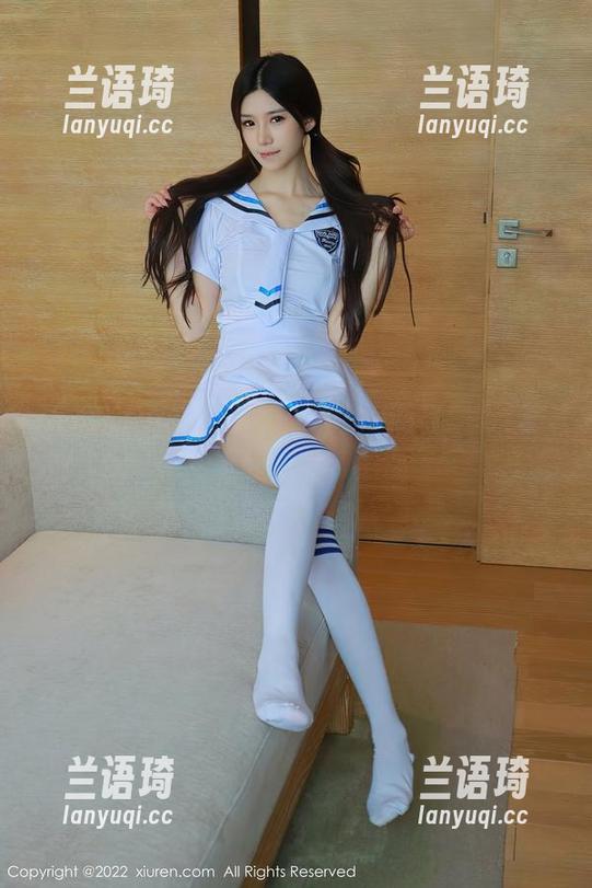 Xiuren秀人网-晚苏susu Xiuren秀人网 - 晚苏susu的裸足写真,足以让你神魂颠倒