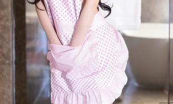 Xiuren秀人网 – 短裙与谢小葱：这是我私房里的“美图”才艺展示！