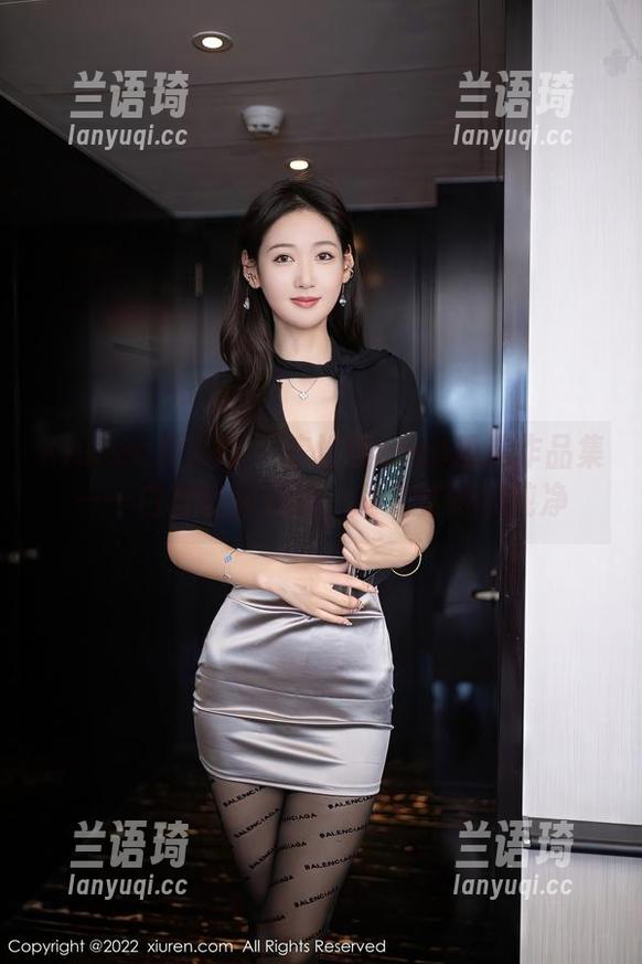 Xiuren秀人网 - 陈怡曼coco精选作品集——白得让你晃眼，莫名其妙的纯净