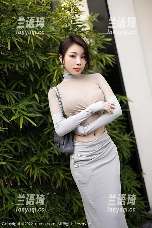 Xiuren秀人网-顾欣怡 Xiuren秀人网 - 最新套图!顾欣怡用豹纹重新定义“野性美”!