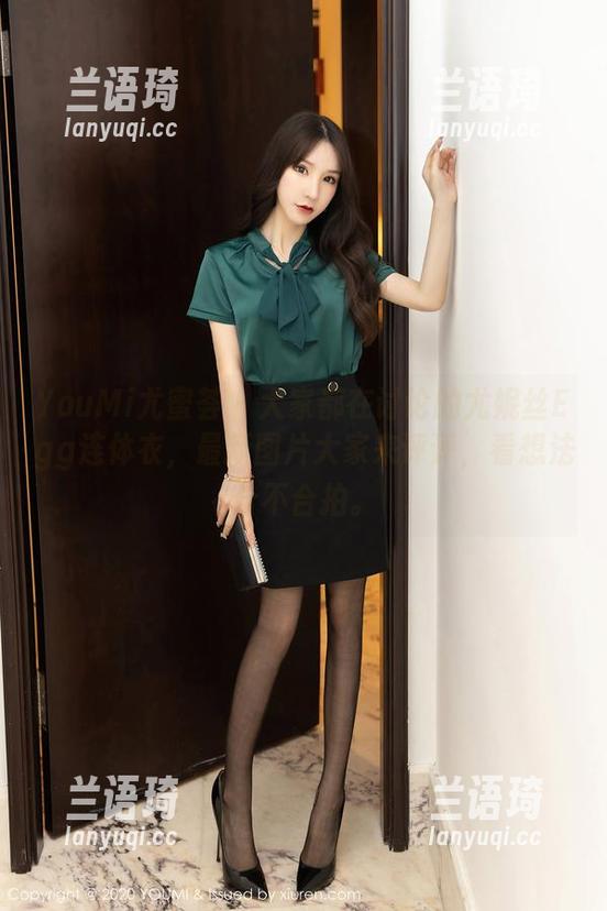 YouMi尤蜜荟 - 大家都在讨论的尤妮丝Egg连体衣，最新图片大家来评评，看想法合不合拍。