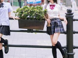 YouMi尤蜜荟 – 原图探访—黄歆苑的美足，一种难以言表的吸引力。