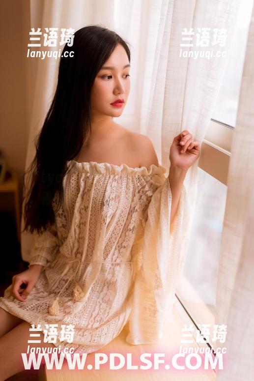 partycat轰趴猫 - 办公室新风潮！艾小青的秘书美图更新，效果炸裂！