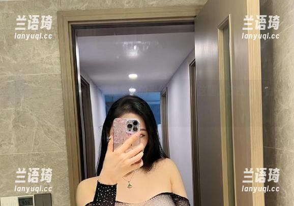 不爱笑的赛琳 微密圈 - 观看不爱笑的赛琳的黑丝系列,这腿、这线条,哈哈,我快要心软了。