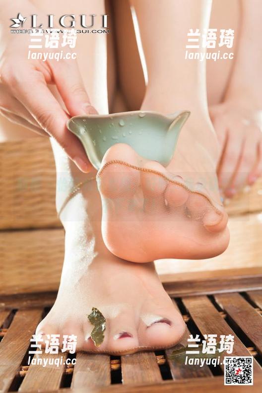 丽柜 - 怡萱和服套图：好吧，我承认我停不下来了！