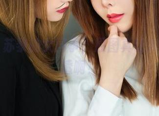 丽柜 – 苏黎的女同事，原图真让人捉摸不透啊！