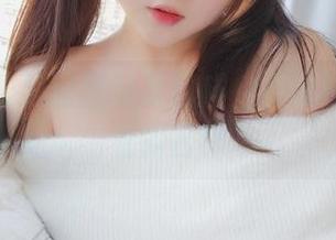关于依依超级懒和羊咩咩，高清图片中藏着的日常