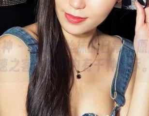 克拉女神 – 周迪与丝袜的日常：原图如不速之客，图包内有千种暗示。