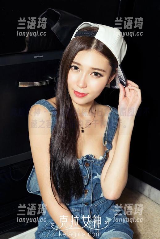 克拉女神 - 周迪与丝袜的日常：原图如不速之客，图包内有千种暗示。