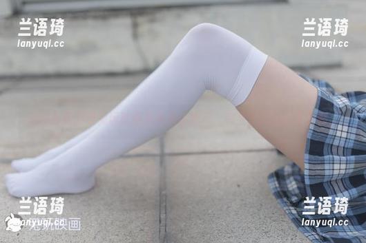 美图合集发现兔玩映画黑色系小细腿，完全是腿控的福音啊。