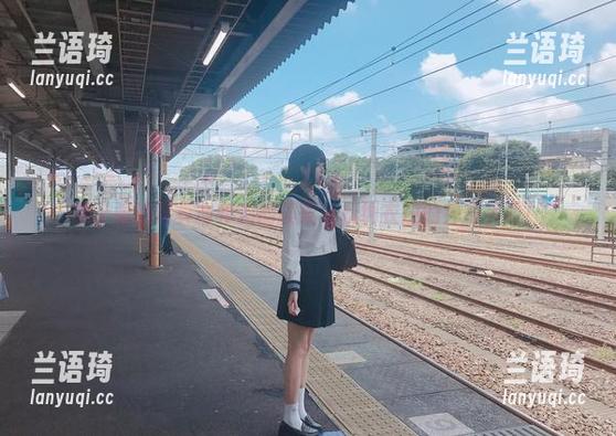 凛子酱的写真与布料的摸索：抚绸衣庄的神奇资源！