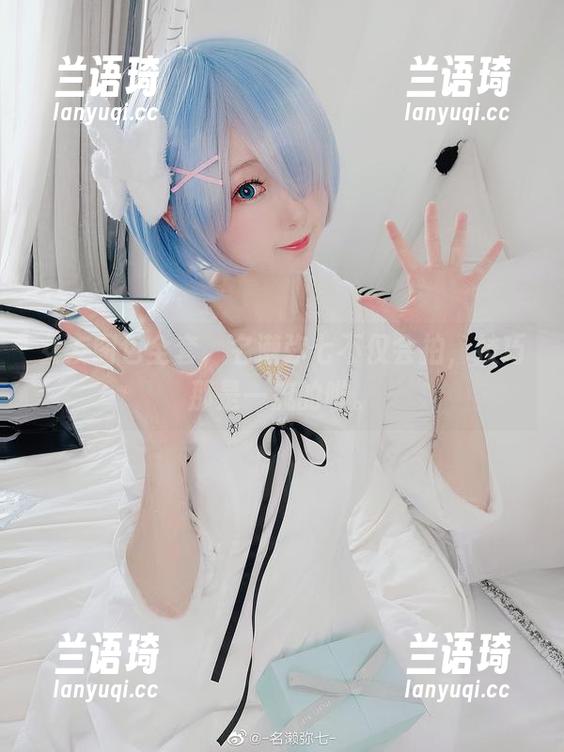 女友图包全套，名濑弥七不仅会拍，技巧那是一流的啦。