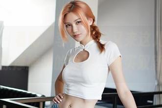 嗲囡囡 – 看吧，李筱乔jo又来这儿秀美脚了，摩擦摩擦我的眼球，该买双新鞋了？
