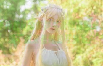 在下萝莉控ii的紫罗兰永恒花园分享会，想不想来看她的写真集？