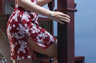头条女神 – 火儿发新新华，骄傲的美腿套图，别只顾着羡慕更新！