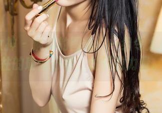 头条女神 – 琳琳的图集：一组令人心驰神往的瑜伽分享，灿烂的力量。