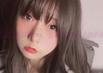 小泉学姐吖的旗袍cos，分享这波萌化心的护城河。