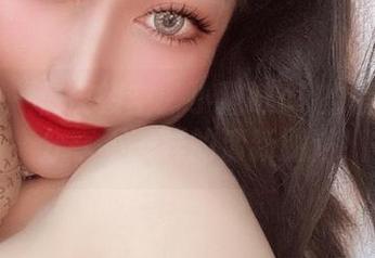 微密圈 – 俏皮镂空：小猫咪ck的精彩合集，分享不一样的清新脱俗！