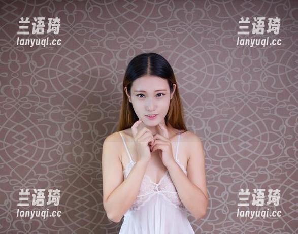 尤物馆 - 一件婚纱的定制之旅，孟狐狸FoxYini的独特视角。