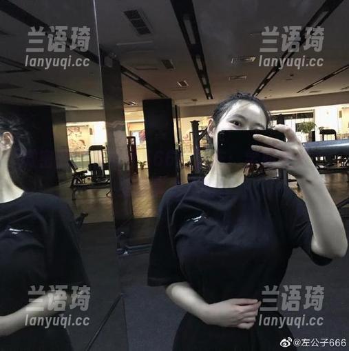 微密圈 - 左公子666的新作：学妹照片，免费拿走不谢！