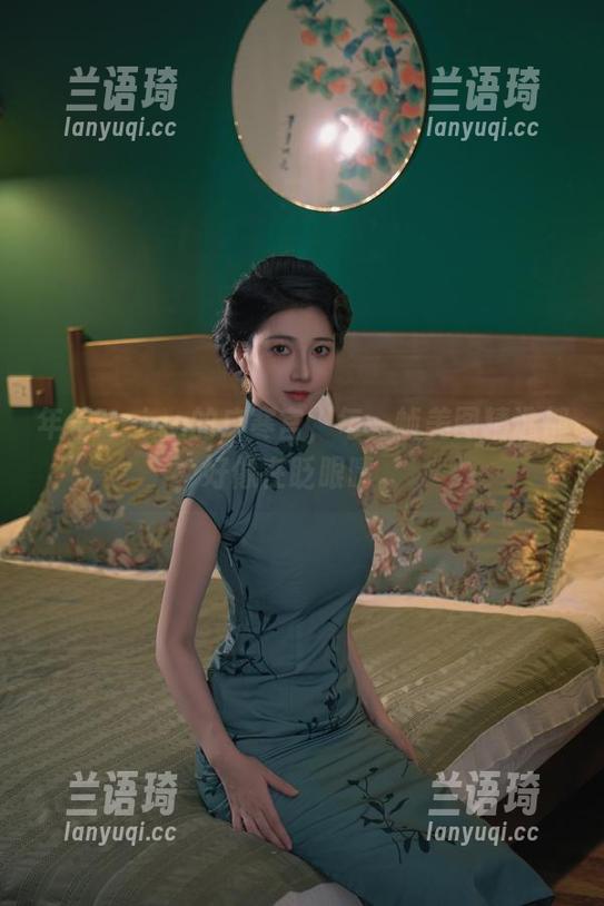 年年Nnian的广寒宫，每一帧美图精选都好像在眨眼睛。