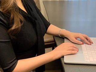 微密圈 – 高清图集！看张思允nice如何用白吊带袜把平地变成秀场！