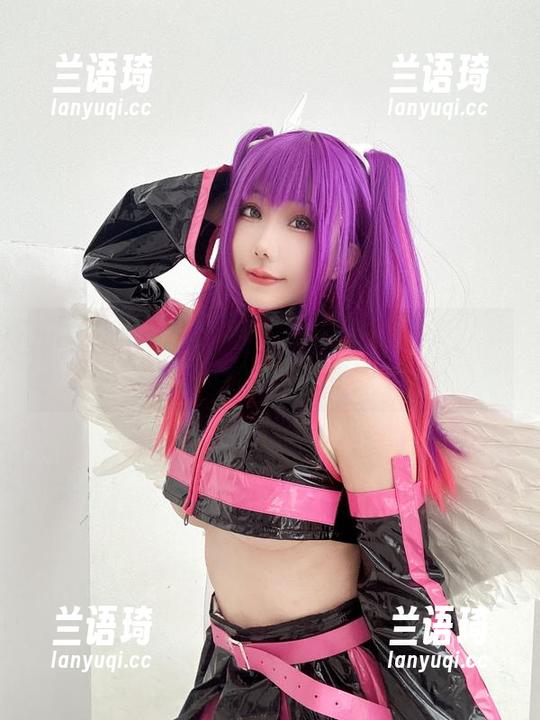 这全套JK写真，杨衣yangyi的气场又刷新了我的认知。