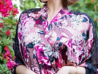 微密圈 – 果儿Victoria的浴室足球大作战：原图中的水花四溅！