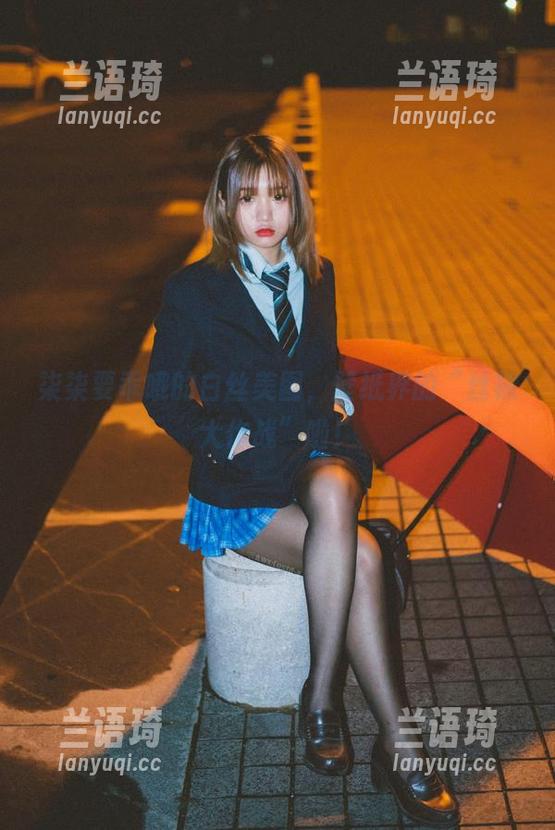 柒柒要乖哦的白丝美图，壁纸界的“丝袜大作战”啦！