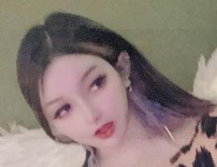 微密圈 – 黑丝写真中的梦露veronica，动作和眼神都有些超现实啊，像在另一个平行宇宙里。