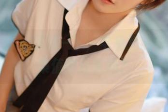 模范学院 – 探讨一下，宅兔兔的泳衣写真集值得分享吗？