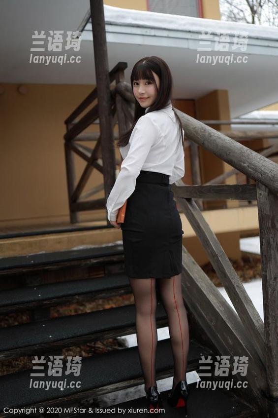 模范学院 - 套图也有“家”的温度，李颖煊baby独特的居家视角