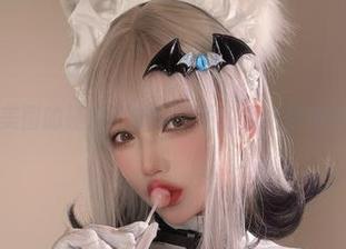 无圣光与美图的碰撞，狐洛洛子的月之伊布值得一看！