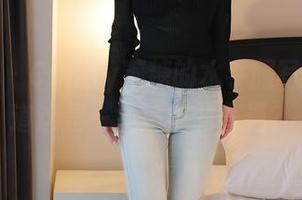 秀人网 – Candy糖糖的水手服写真，难道这是一场海上的奇遇？
